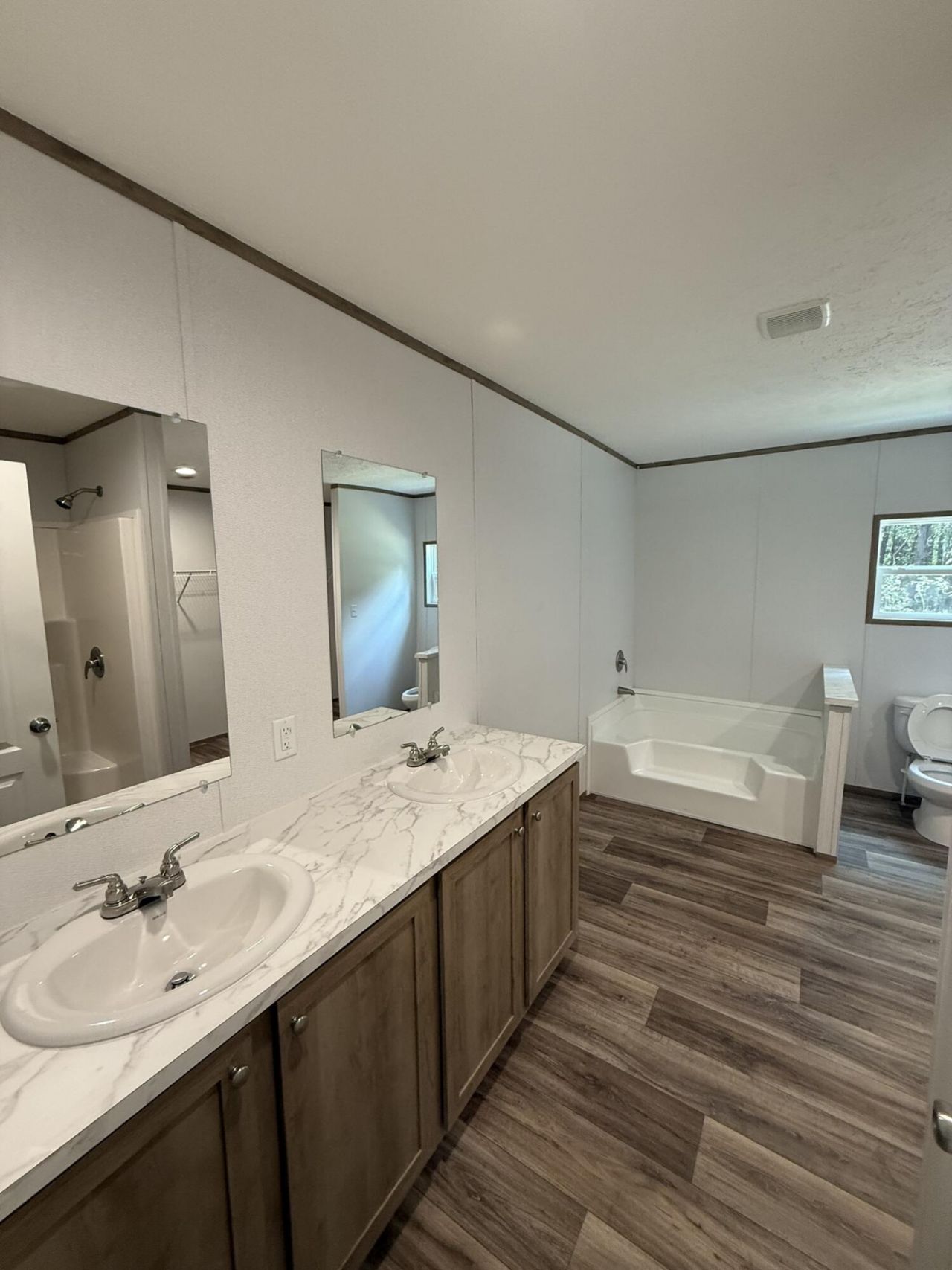 55 Seabrook Center Road Photo 19