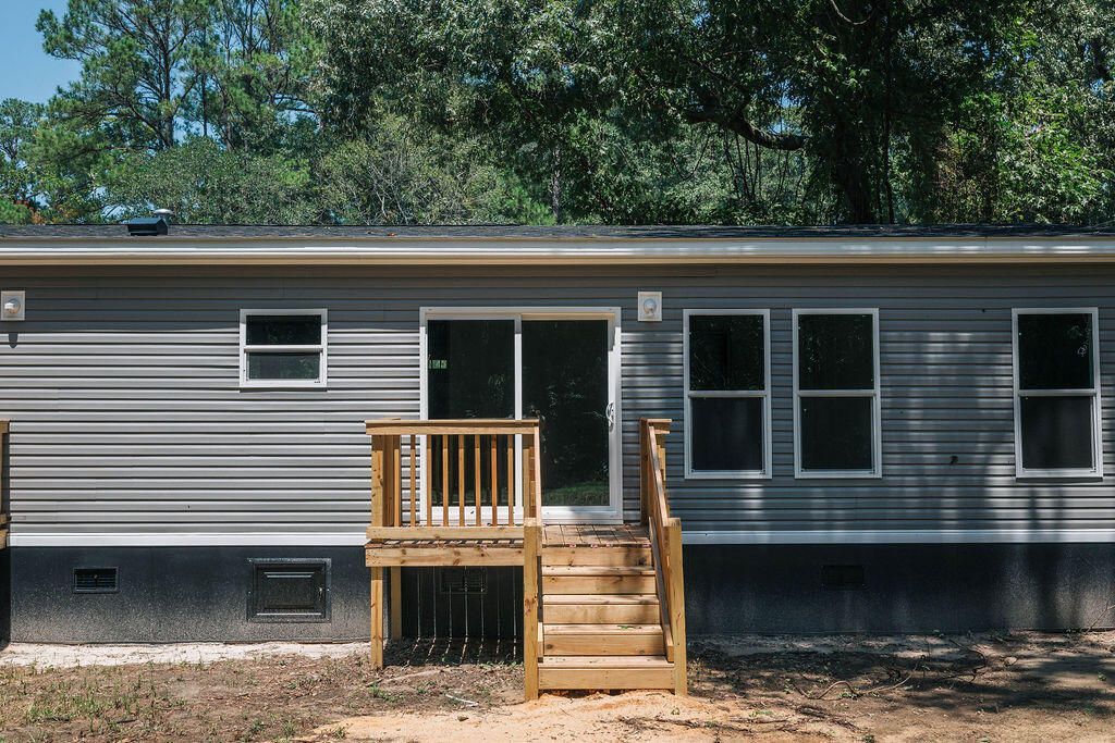 55 Seabrook Center Road Photo 7