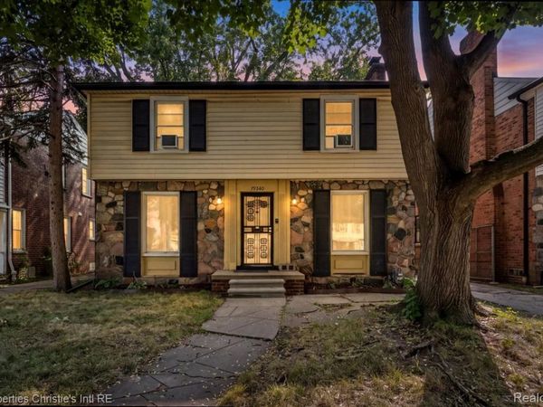 19340 Snowden Street, Detroit, Mi 48235