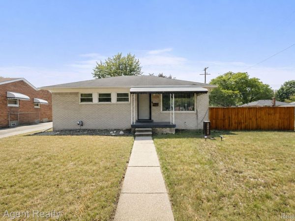 24610 Adlai Avenue, Eastpointe, Mi 48021
