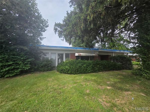 2 Notre Dame Hills, Belleville, IL 62223
