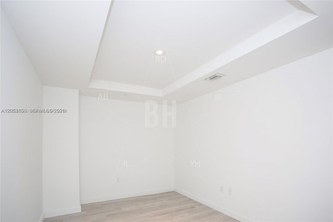 55 SW 9th St, Unit 1104, Miami, FL 33130 Photo