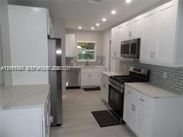 6540 W 11th Ave , Hialeah, FL 33012