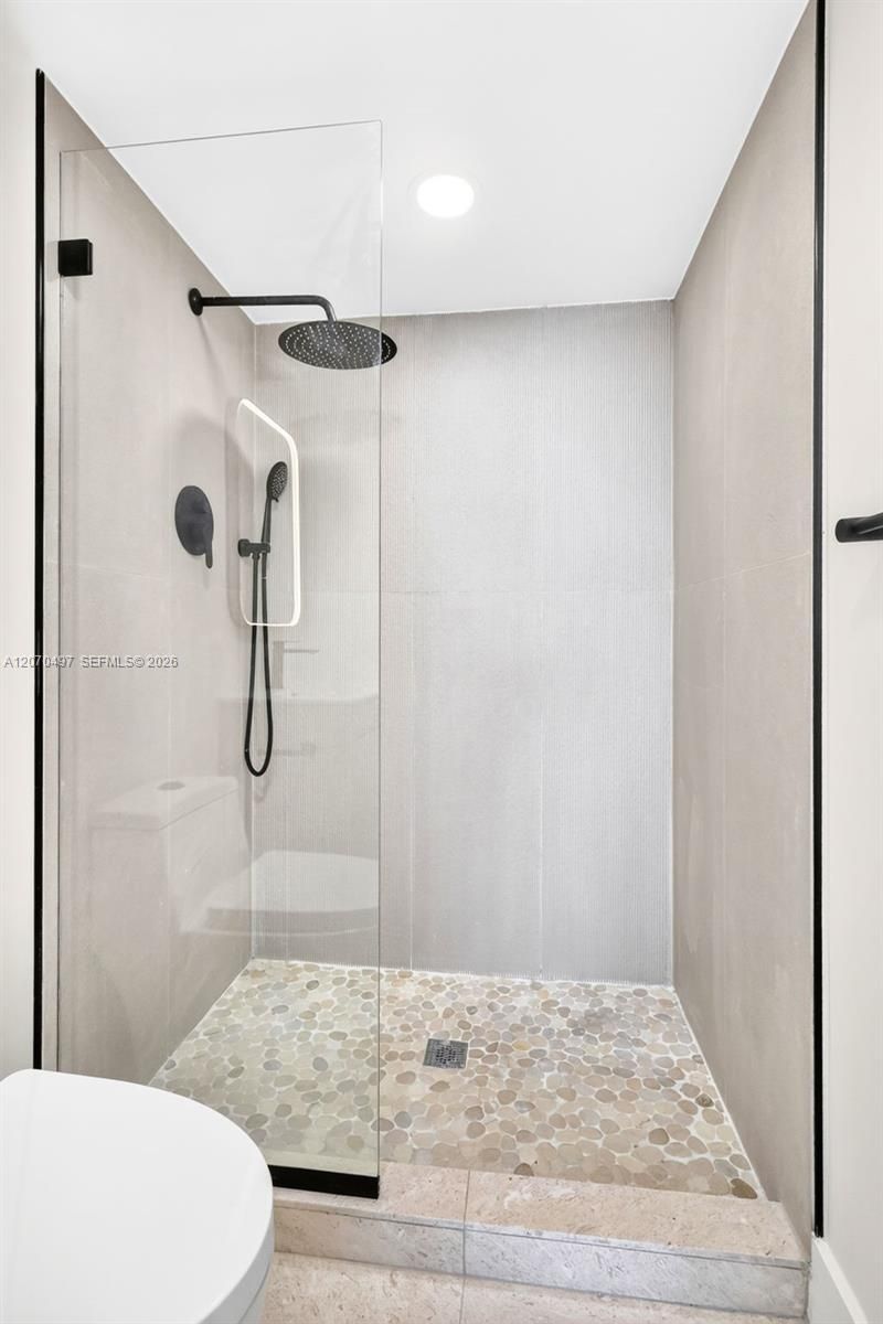 100 Bayview Dr , Unit 1626, Sunny Isles Beach, FL 33160 Photo
