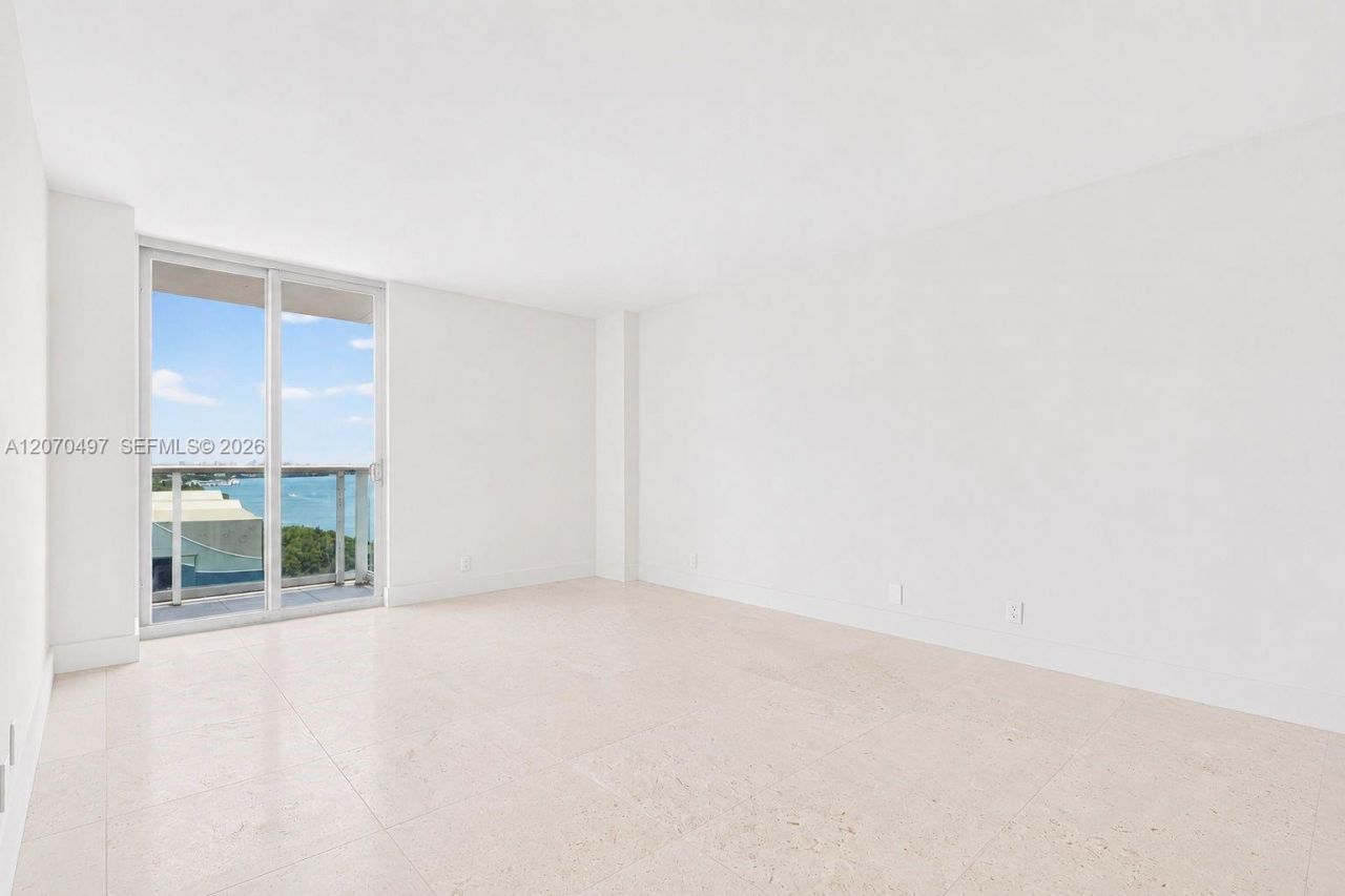 100 Bayview Dr , Unit 1626, Sunny Isles Beach, FL 33160 Photo