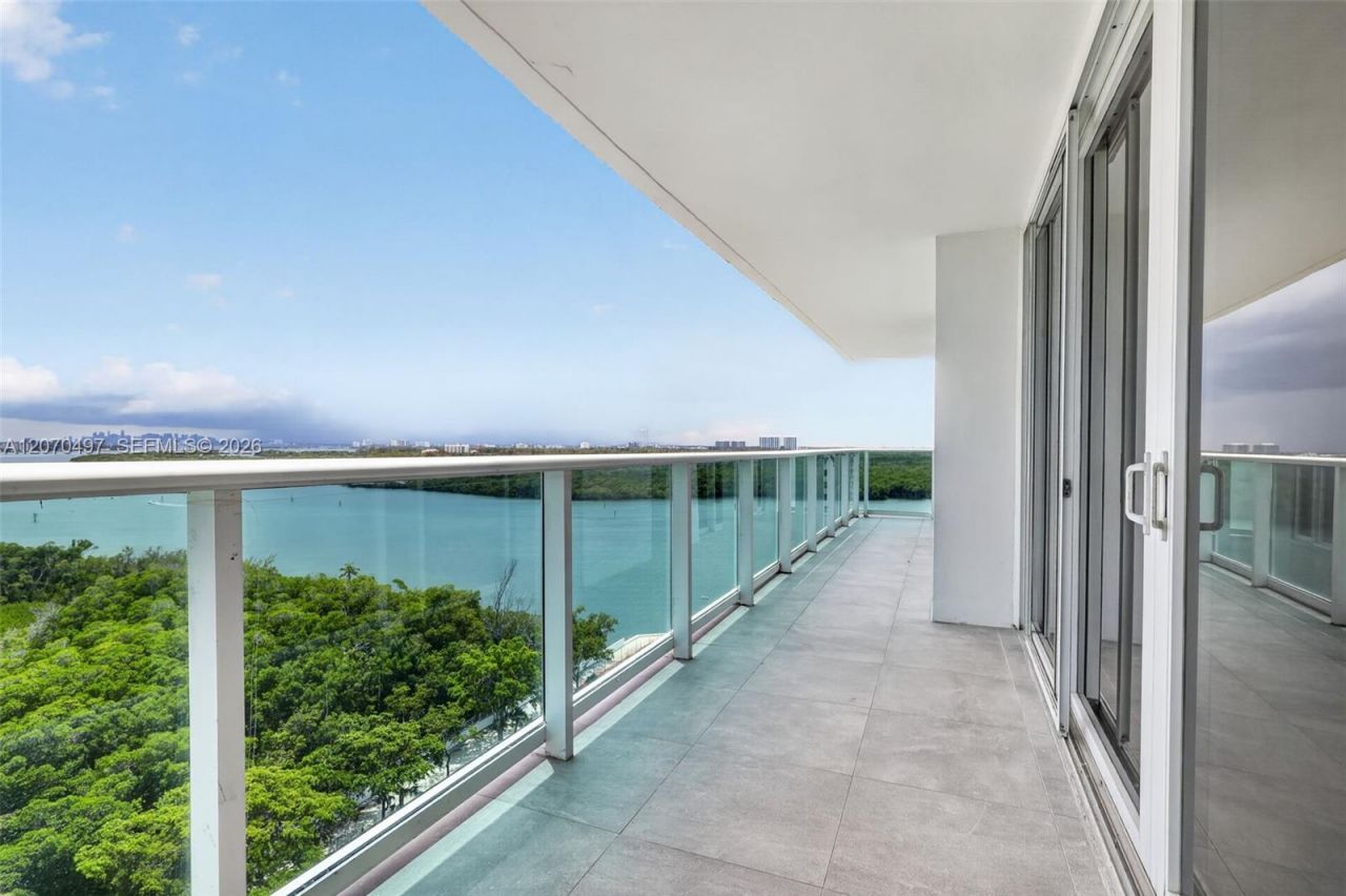 100 Bayview Dr , Unit 1626, Sunny Isles Beach, FL 33160 Photo