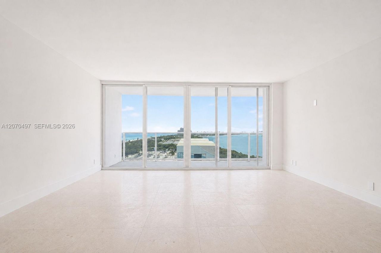 100 Bayview Dr , Unit 1626, Sunny Isles Beach, FL 33160 Photo