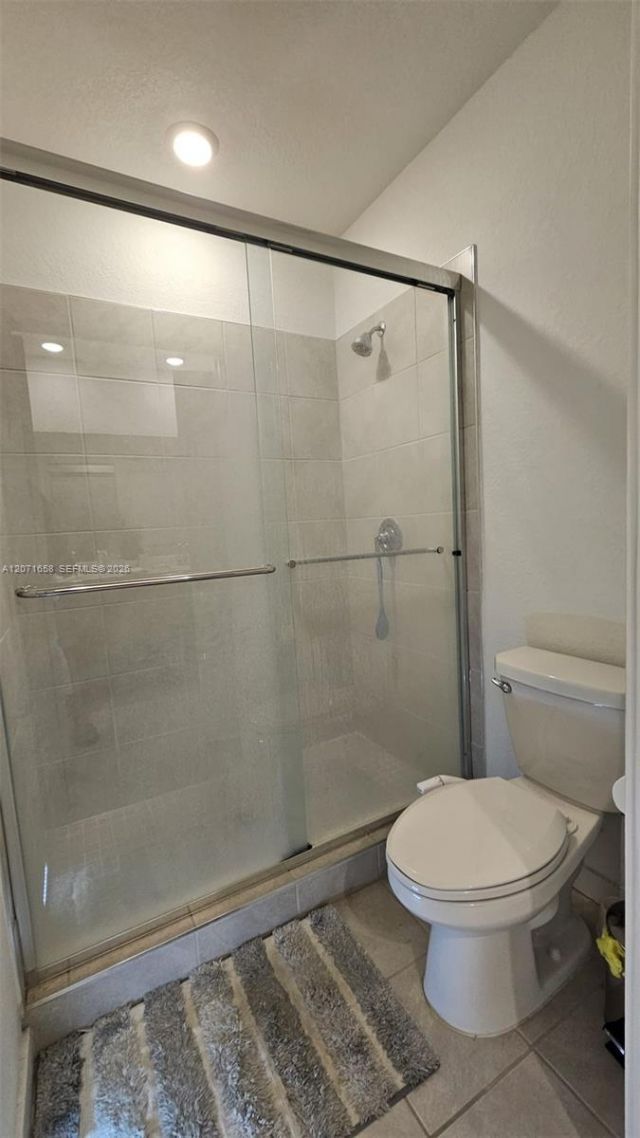 1677 SE 8th Ave , Homestead, FL 33034 Photo