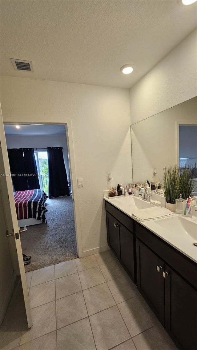 1677 SE 8th Ave , Homestead, FL 33034 Photo