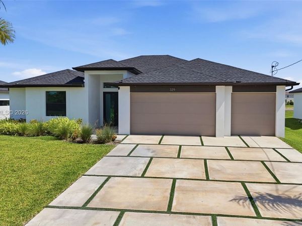 329 NE 15th Ter , Cape Coral, FL 33909