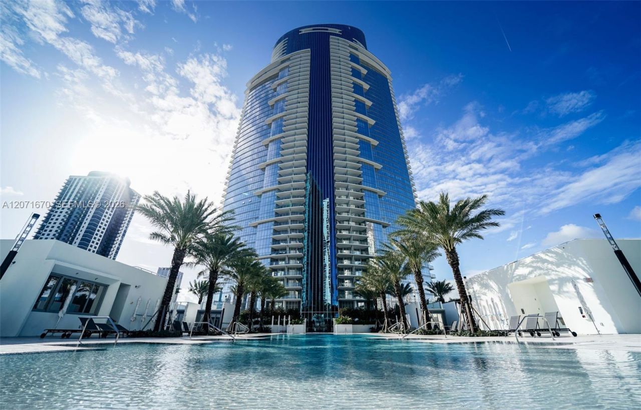851 NE 1st Ave , Unit 2501, Miami, FL 33132 Photo