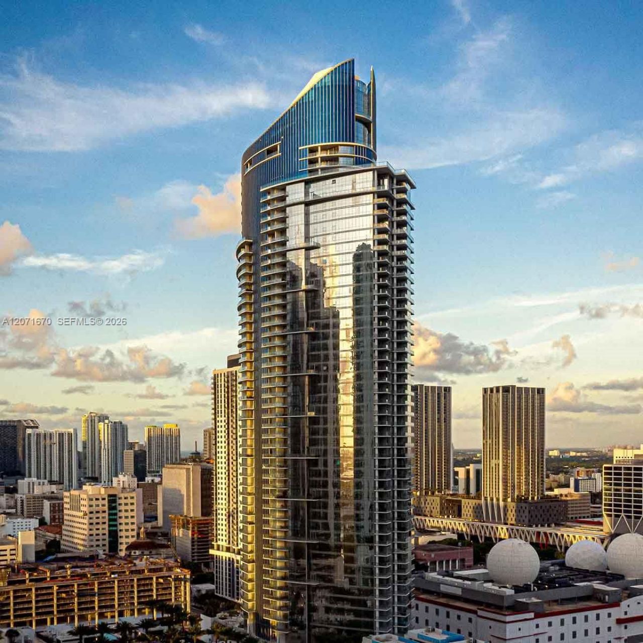 851 NE 1st Ave , Unit 2501, Miami, FL 33132 Photo