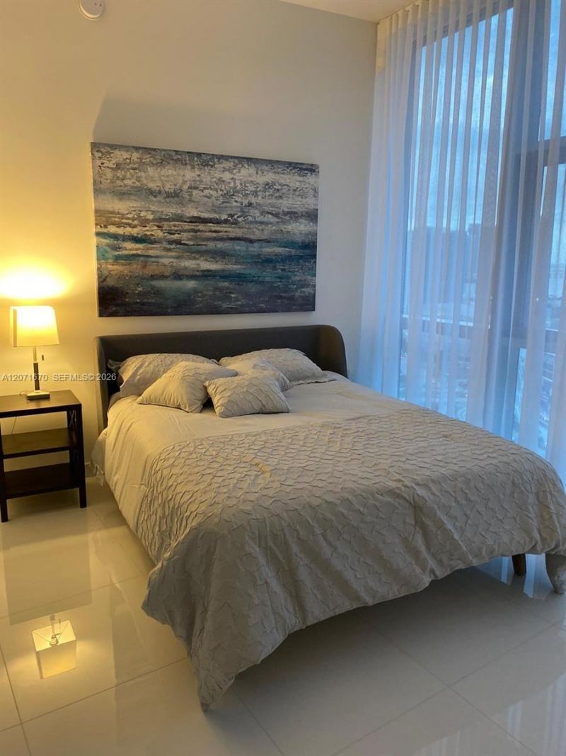 851 NE 1st Ave , Unit 2501, Miami, FL 33132 Photo