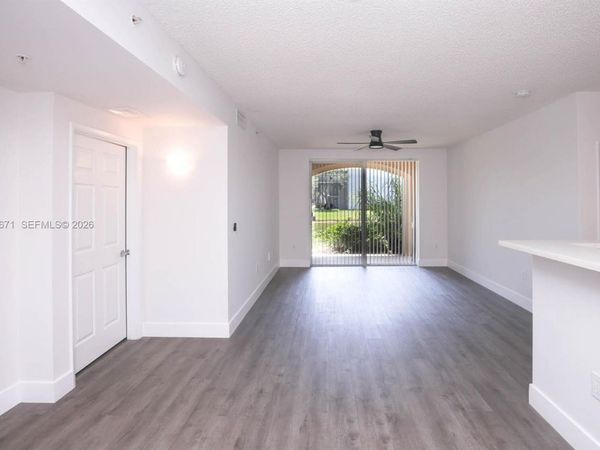 8050 N Nob Hill Rd , Unit 106, Tamarac, FL 33321