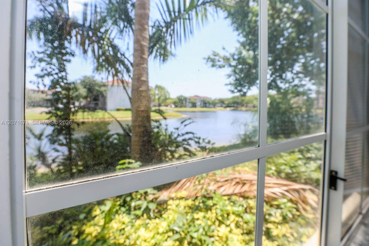 8050 N Nob Hill Rd , Unit 106, Tamarac, FL 33321 Photo