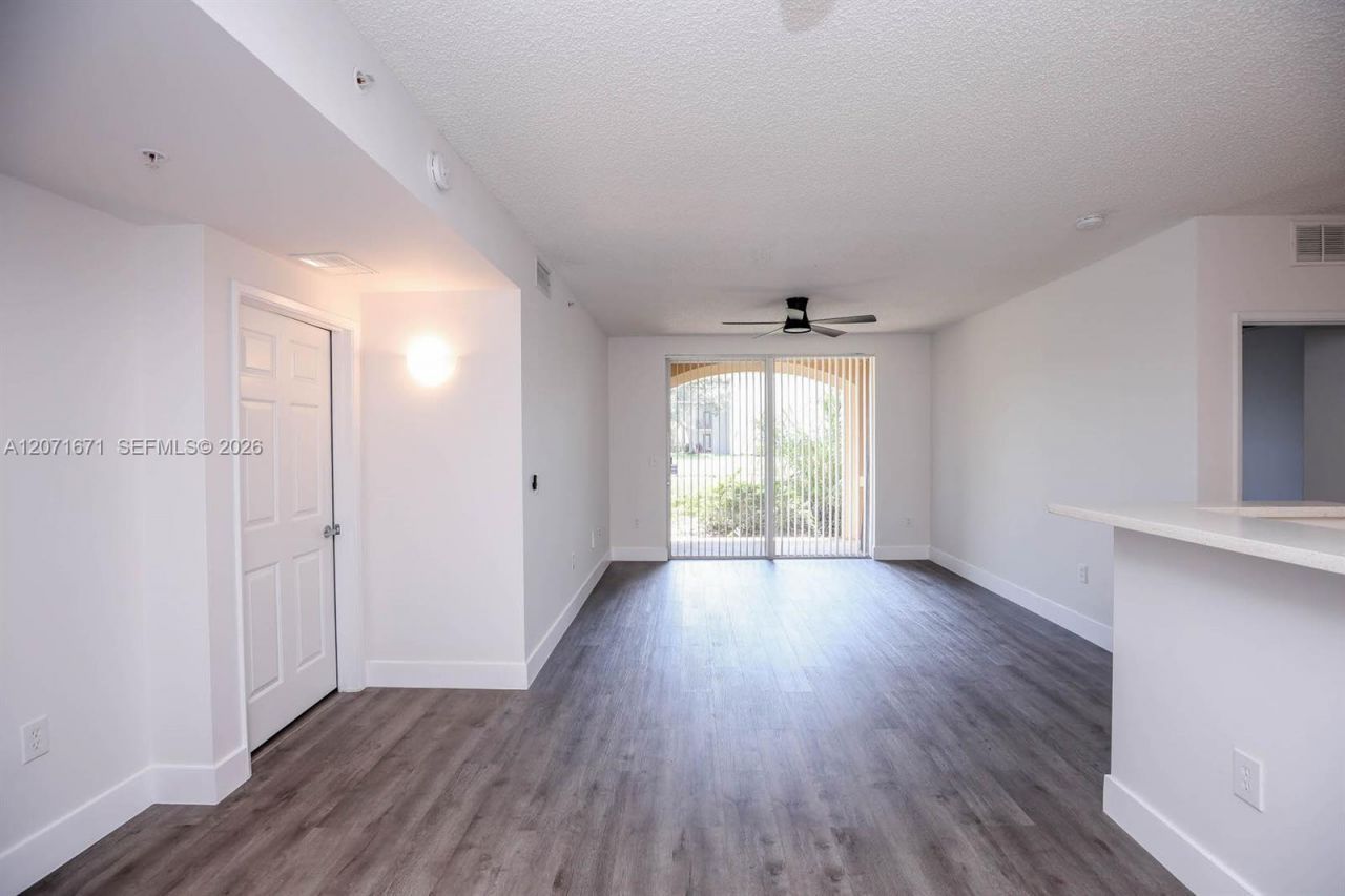 8050 N Nob Hill Rd , Unit 106, Tamarac, FL 33321 Photo