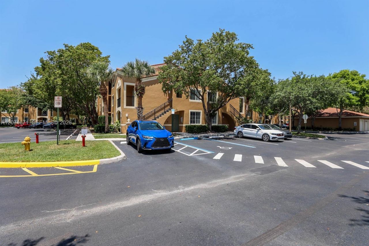 8050 N Nob Hill Rd , Unit 106, Tamarac, FL 33321 Photo