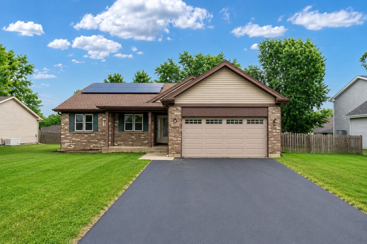 506 Old Country Way, Wauconda, IL 60084 Main Photo