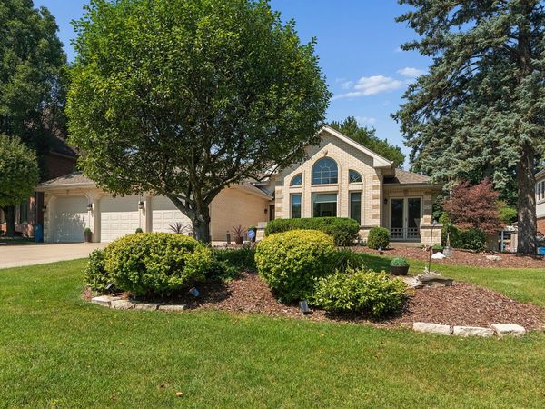 12306 S Nagle Avenue , Palos Heights, IL 60463