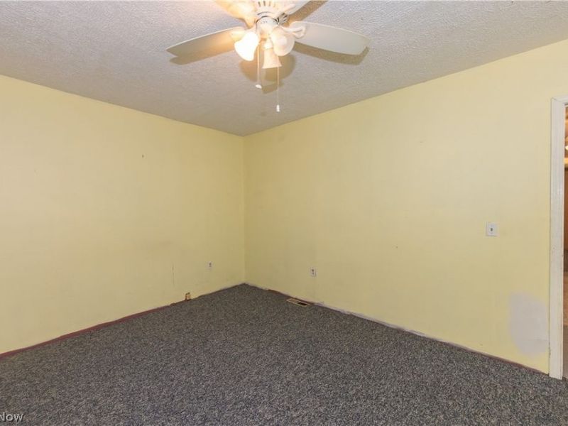 827 Starkweather Avenue, Cleveland, OH 44113 Photo 14