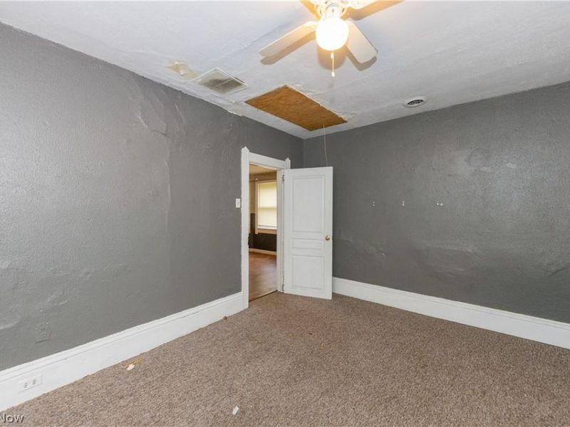 827 Starkweather Avenue, Cleveland, OH 44113 Photo 34
