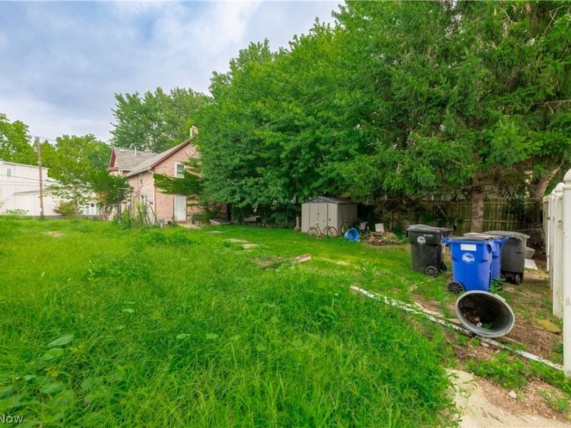 827 Starkweather Avenue, Cleveland, OH 44113 Photo 43