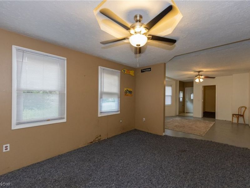 827 Starkweather Avenue, Cleveland, OH 44113 Photo 6
