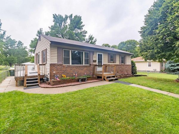 1622 Whitcher Ave, Sioux City, IA 51109