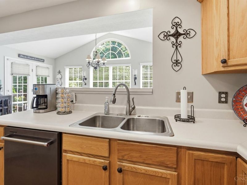 991 Caribou Run Lane, Miami Township, OH 45150 Photo 14