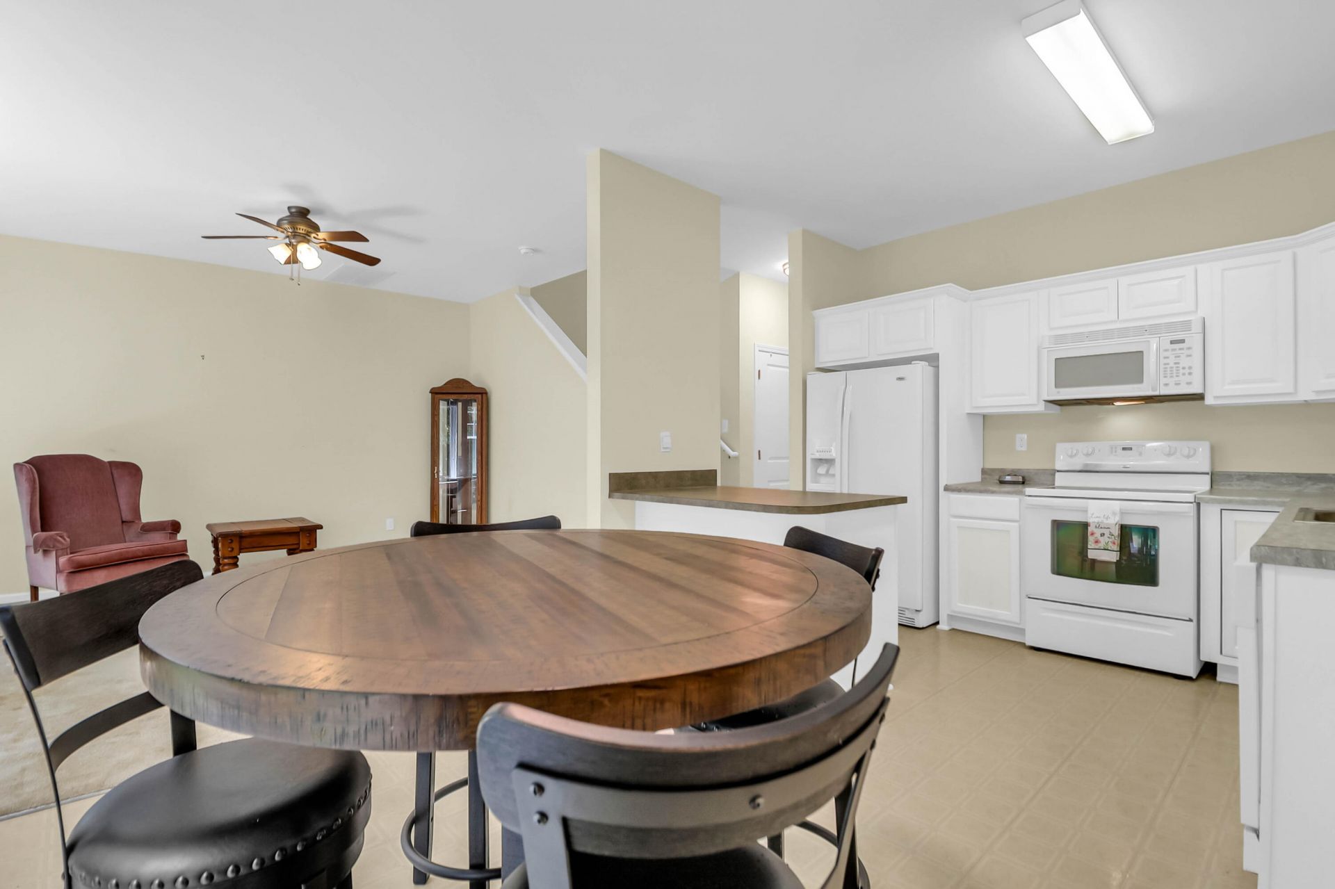 181 Grand Oaks Drive Photo 13