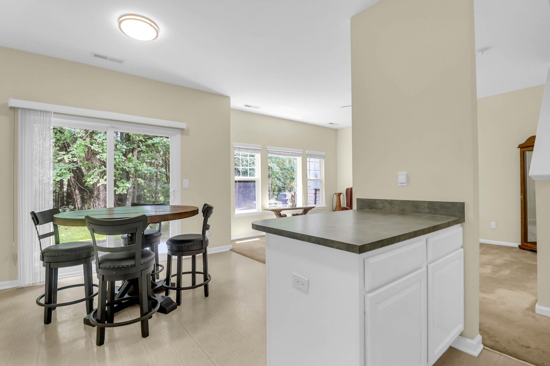181 Grand Oaks Drive Photo 14