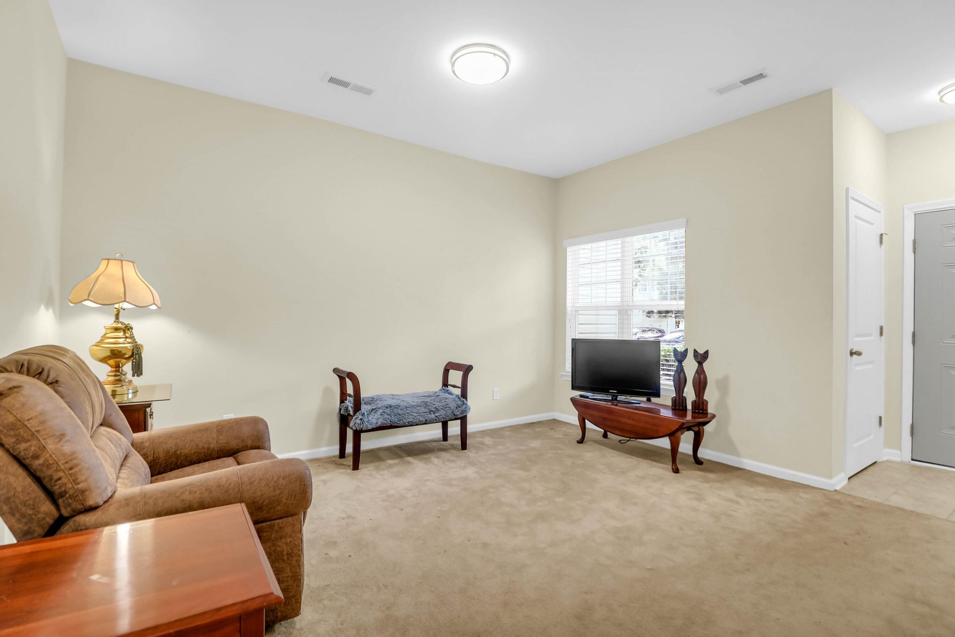 181 Grand Oaks Drive Photo 5
