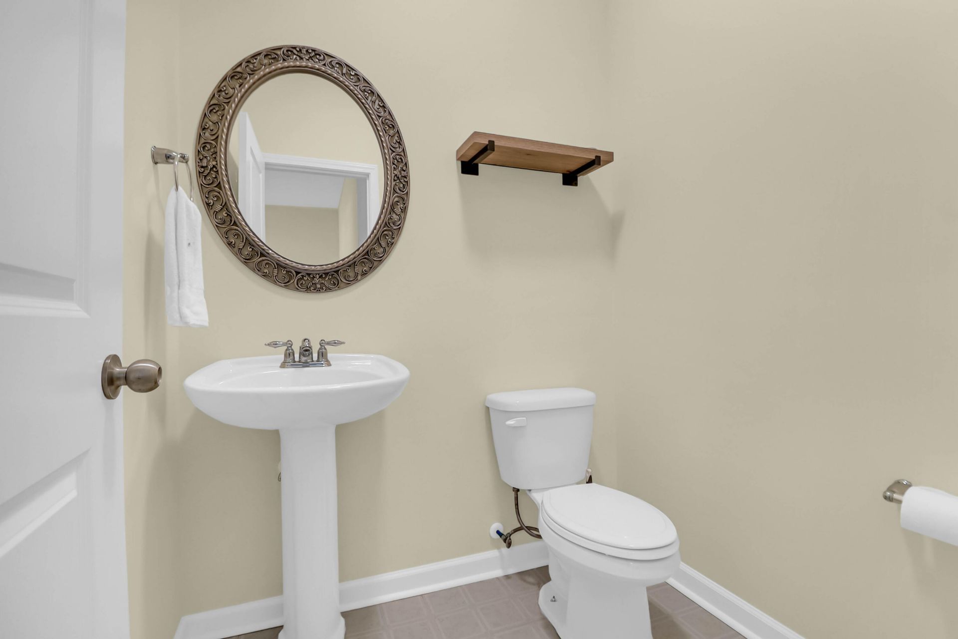 181 Grand Oaks Drive Photo 6