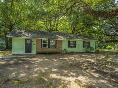 2881 Charlene Drive, North Charleston, SC 29405