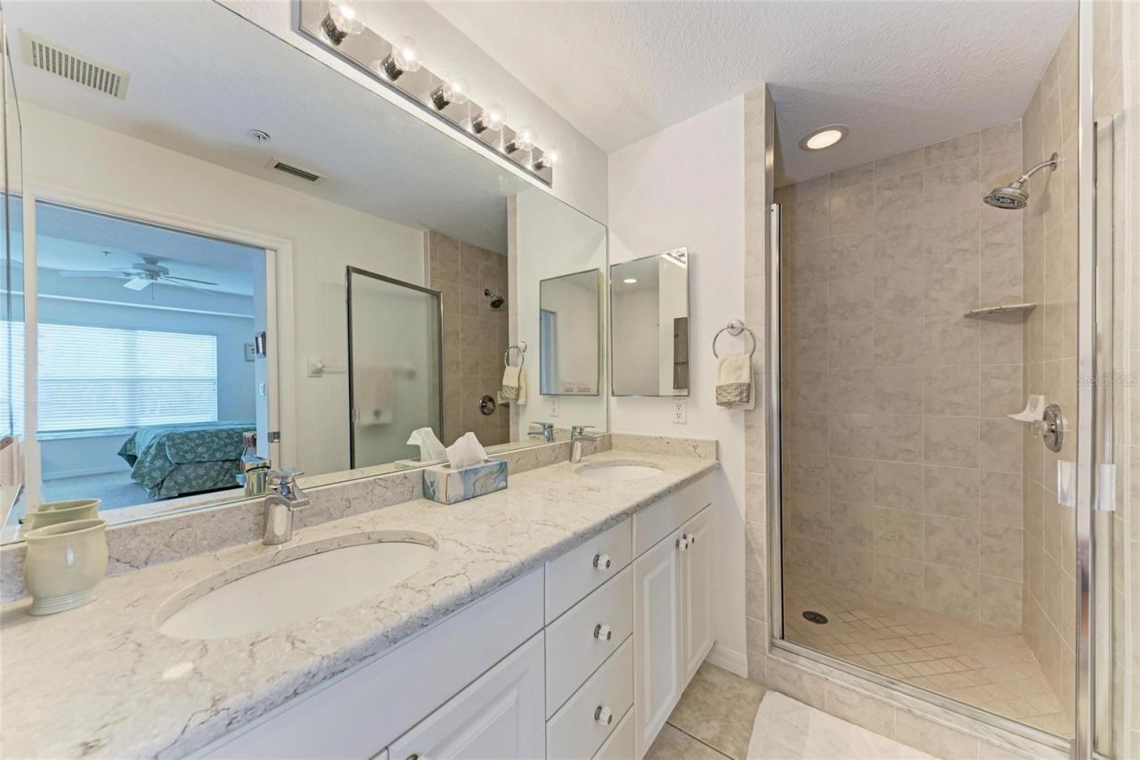 6326 Grand Oak Circle , Unit 203, Bradenton, FL 34203 Photo