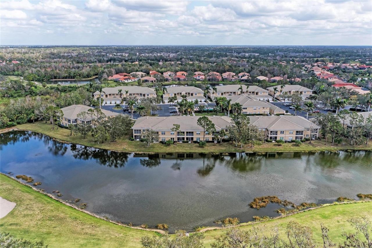 6326 Grand Oak Circle , Unit 203, Bradenton, FL 34203 Photo