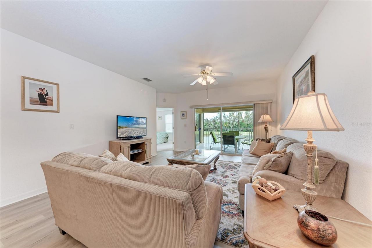 6326 Grand Oak Circle , Unit 203, Bradenton, FL 34203 Photo