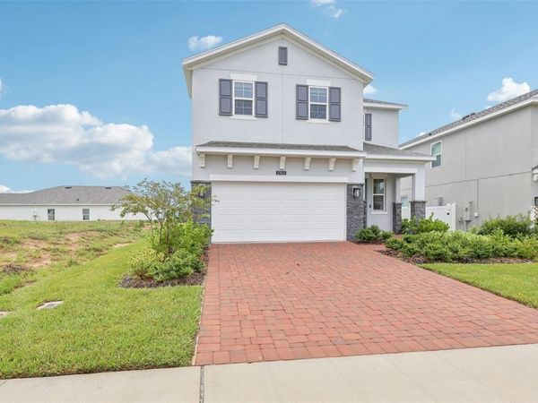 27421 BLACK KITE AVENUE , HOWEY IN THE HILLS, FL 34737