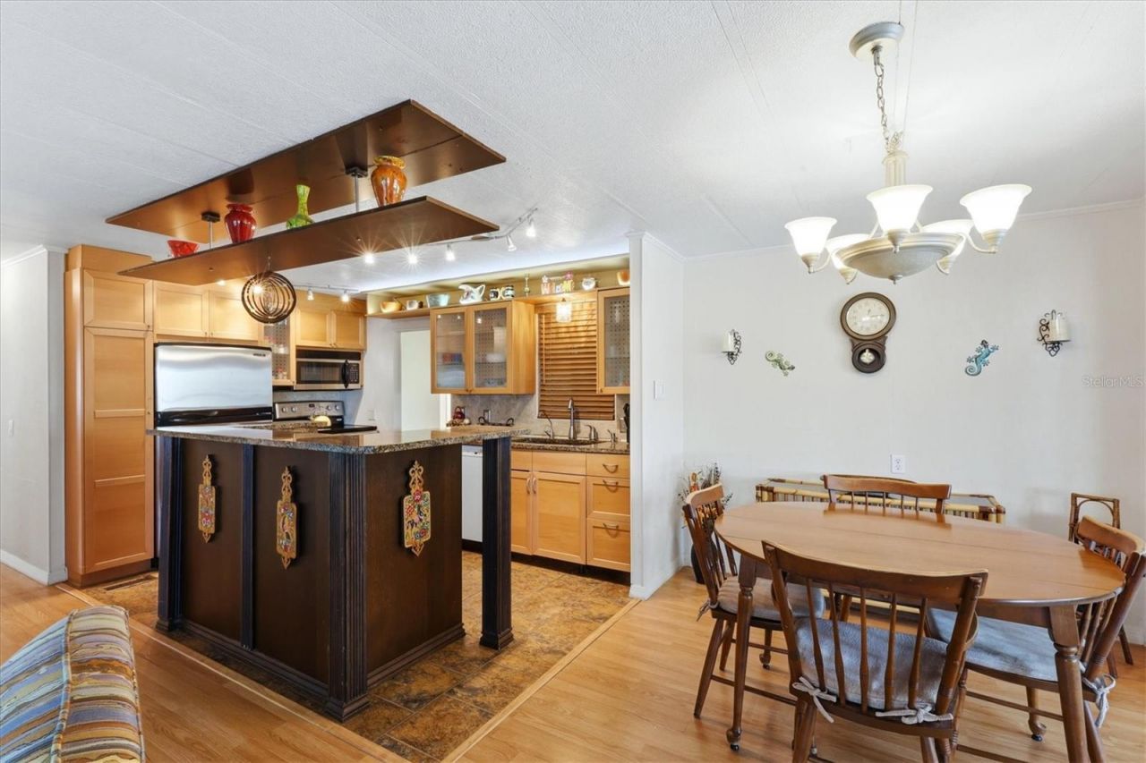 6710 36th Avenue E, Unit 22, Palmetto, FL 34221 Photo