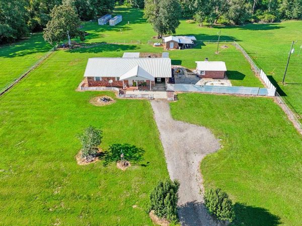 1716 NW CR 150, Madison, FL 32340