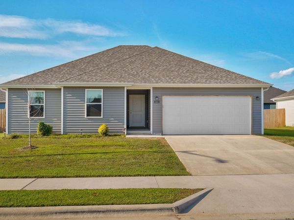 2455 E Terrier Street , Republic, MO 65738