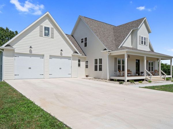 893 Hidden Springs Lane , Reeds Spring, MO 65737