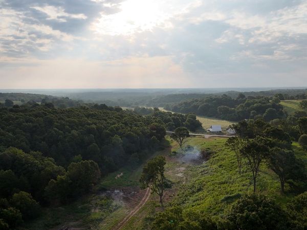 000 County Rd 2100 , Mt Vernon, MO 65712
