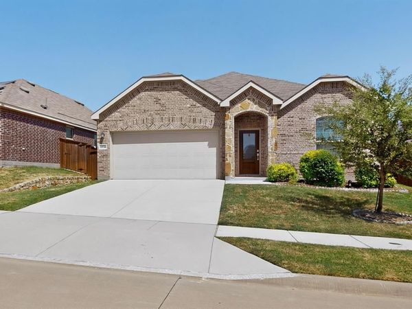 11609 Silver Queen Drive, Aubrey, TX 76227