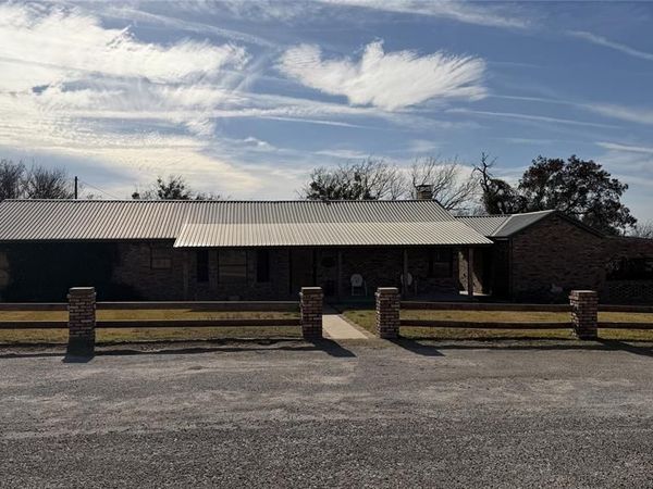 5 W HWY 84, Goldthwaite, TX 76844