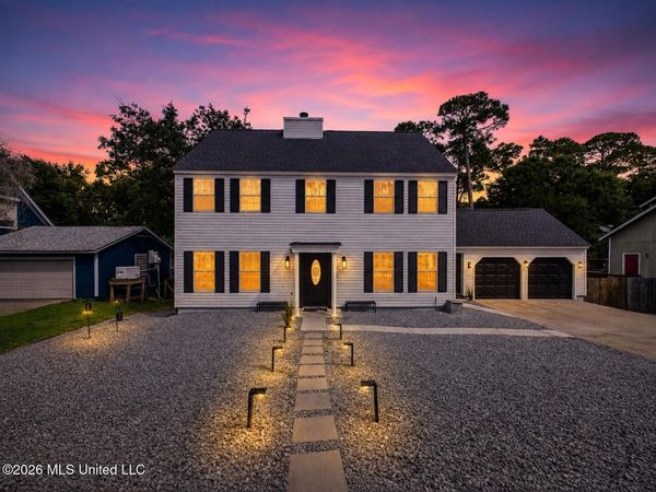 108 Penny Court, Ocean Springs, MS 39564
