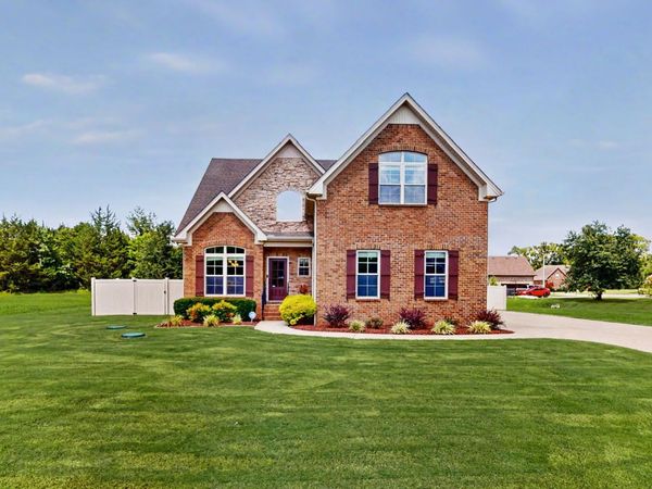 107 Waldron View Dr, Murfreesboro, TN 37130