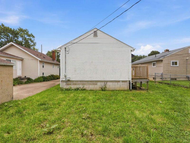 2732 Dibblee Avenue , Columbus, OH 43204 Photo 22
