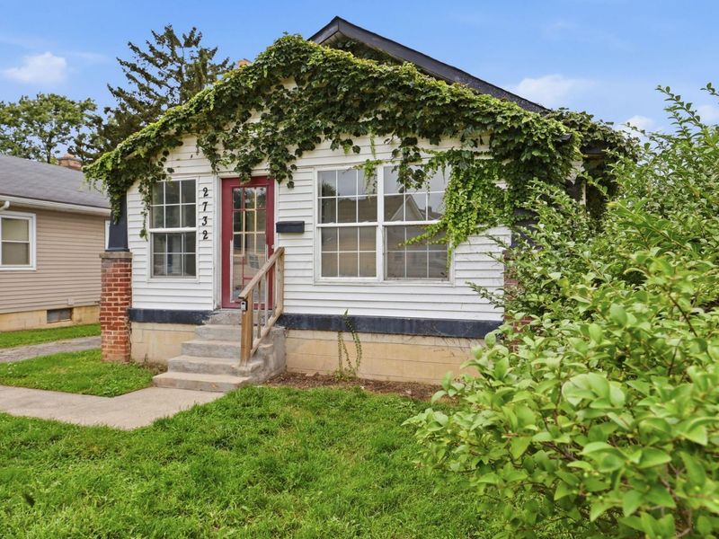 2732 Dibblee Avenue , Columbus, OH 43204 Photo 3