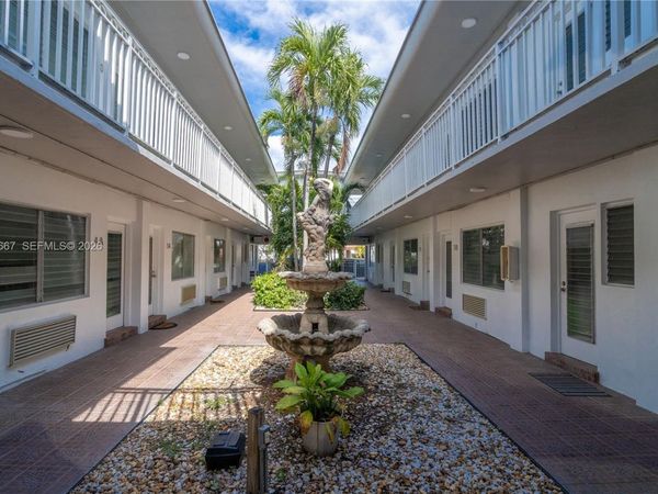 7640 Carlyle Ave , Unit 7A, Miami Beach, FL 33141